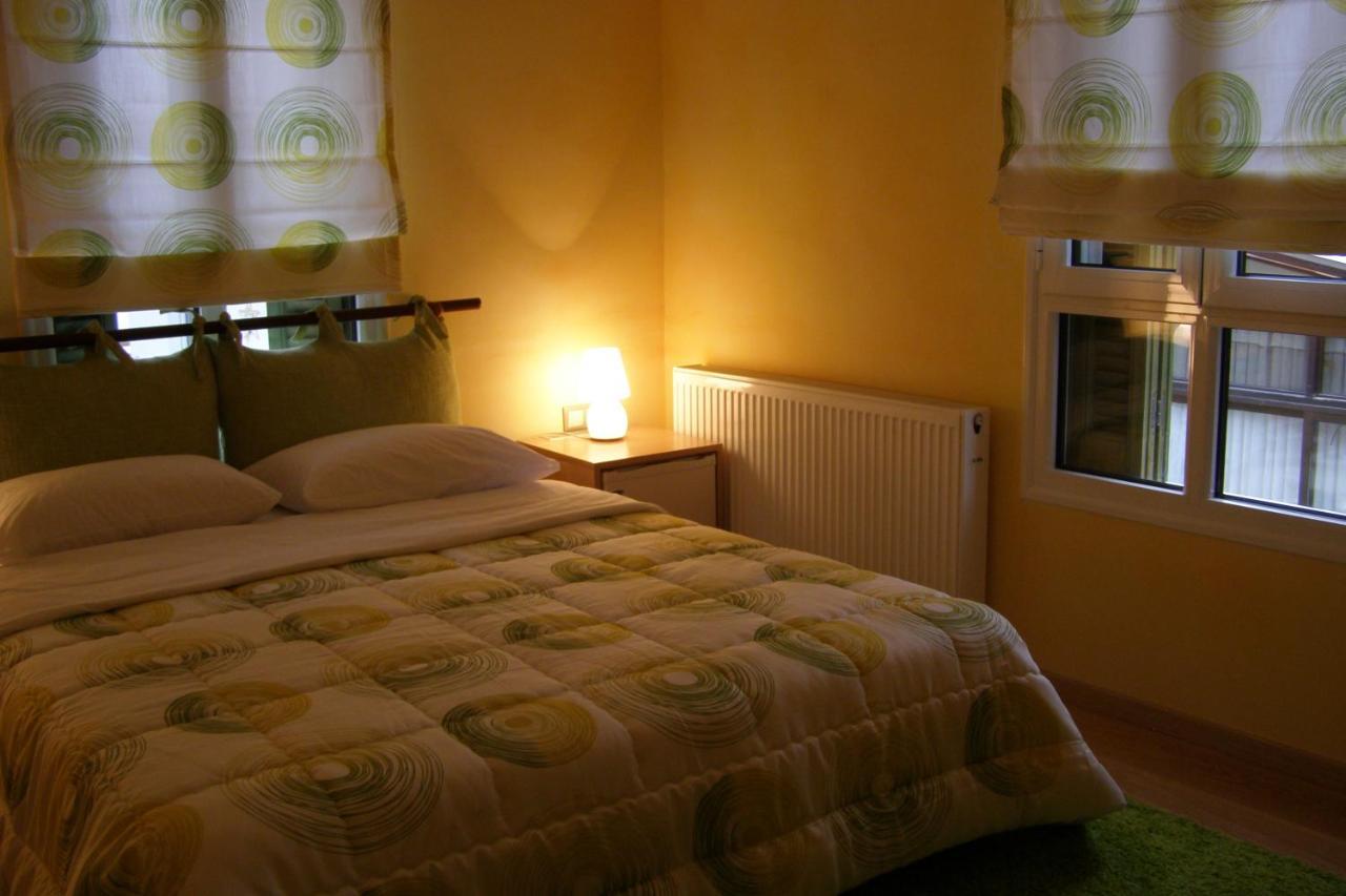 Room "Honeybee" In A Neoclassical House Kesriye Dış mekan fotoğraf
